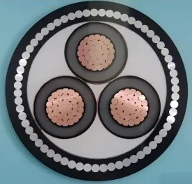 मध्यम-व्होल्टेज पॉवर केबल्सच्या इन्सुलेशन सामग्रीसाठी कार्यप्रदर्शन आवश्यकता काय आहेत?